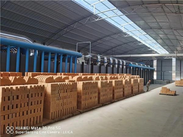 108.8x2.4米煤氣燒粘土磚高效高產節能隧道窯日產200噸